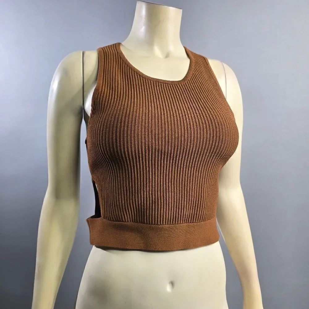 Debut medium top R1